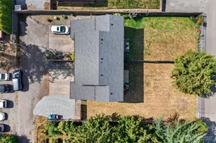 1360 Florence St, Enumclaw, WA 98022 - Photo 3