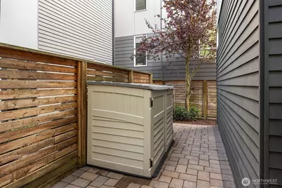 2653 NW 63rd Street #B, Seattle, WA 98107 - Photo 25