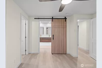 9910 NE 137th Street #C111, Kirkland, WA 98034 - Photo 13