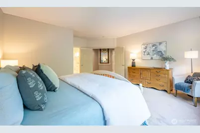 1260 108th Avenue NE, Bellevue, WA 98004 - Photo 21