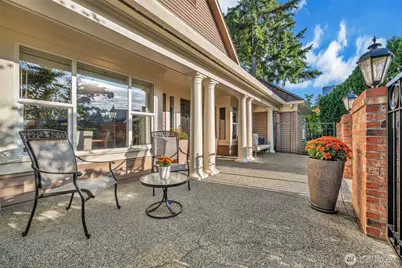 1260 108th Avenue NE, Bellevue, WA 98004 - Photo 31