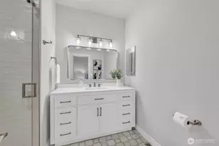 1260 108th Ave NE, Bellevue, WA 98004 - Photo 27