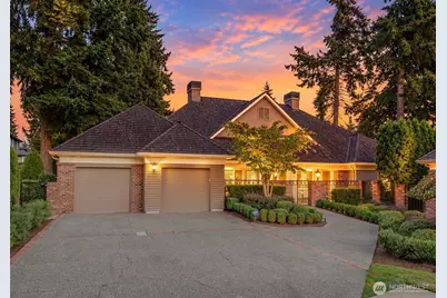 1260 108th Avenue NE, Bellevue, WA 98004 - Photo 1