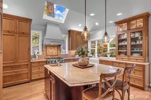 1260 108th Ave NE, Bellevue, WA 98004 - Photo 13