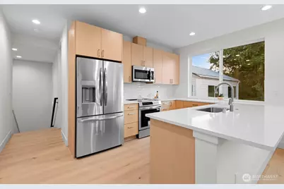 12751 37th Avenue NE, Seattle, WA 98125 - Photo 11