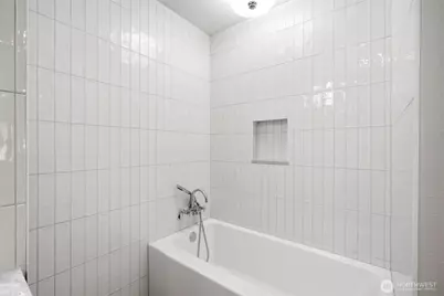 17432 Bothell Way NE #B-307, Bothell, WA 98011 - Photo 15