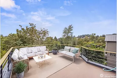 5049 Pullman Avenue NE, Seattle, WA 98105 - Photo 25
