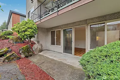 315 13th Avenue E, Seattle, WA 98102 - Photo 11