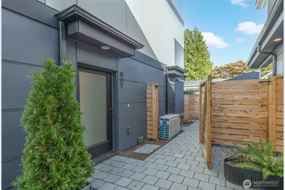 807 S Sullivan Street, Seattle, WA 98108 - Photo 3