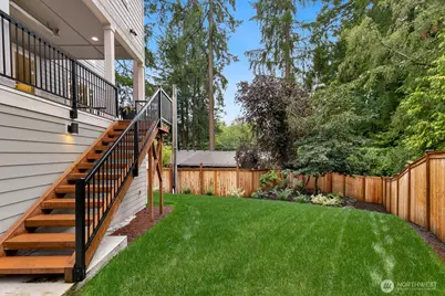 807 130th Avenue NE, Bellevue, WA 98004 - Photo 31