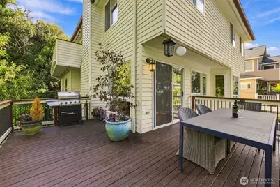 4027 35th Avenue W, Seattle, WA 98199 - Photo 17