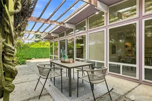 8218 SE 36th St, Mercer Island, WA 98040 - Photo 29
