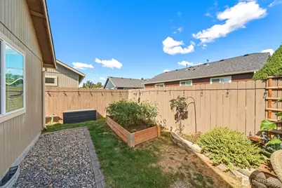 1202 Carver Street, College Place, WA 99324 - Photo 23