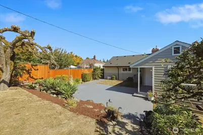 8629 36th Avenue SW, Seattle, WA 98126 - Photo 37