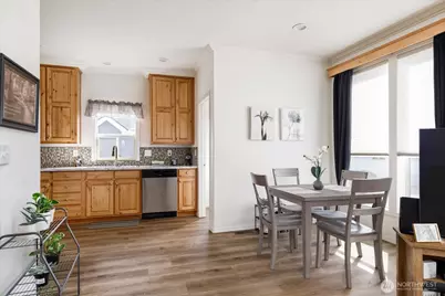 225 NE Ernst Street #114, Oak Harbor, WA 98277 - Photo 7
