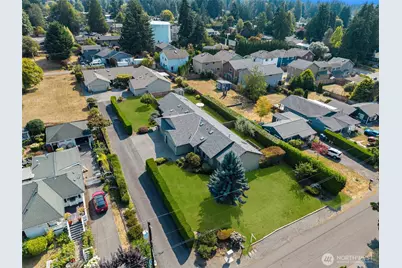 8228 226th Street SW #A/B, Edmonds, WA 98026 - Photo 3
