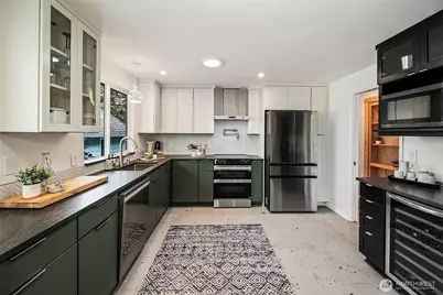 2137 N 86th Street, Seattle, WA 98103 - Photo 11