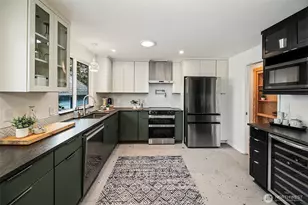 2137 N 86th St, Seattle, WA 98103 - Photo 11