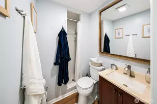 2137 N 86th St, Seattle, WA 98103 - Photo 21