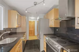 12516 SE 32nd St, Bellevue, WA 98005 - Photo 11