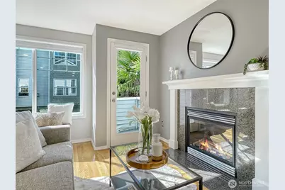 8529 Midvale Avenue N #C, Seattle, WA 98103 - Photo 7