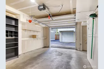8529 Midvale Avenue N #C, Seattle, WA 98103 - Photo 19