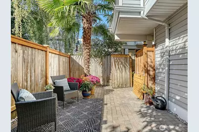 8529 Midvale Avenue N #C, Seattle, WA 98103 - Photo 11