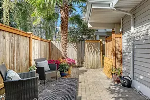 8529 Midvale Ave N, Seattle, WA 98103 - Photo 11
