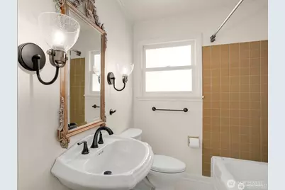4021 NE 60th Street, Seattle, WA 98115 - Photo 15