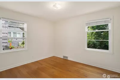 4021 NE 60th Street, Seattle, WA 98115 - Photo 13