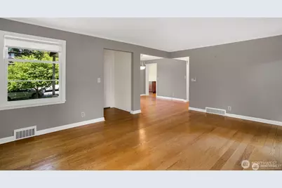 4021 NE 60th Street, Seattle, WA 98115 - Photo 5