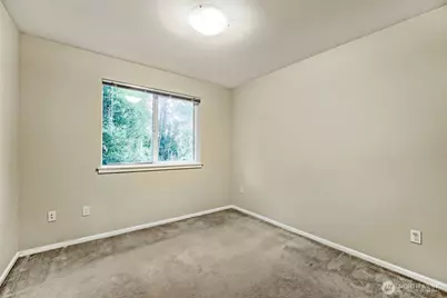 2063 S 263rd Street, Des Moines, WA 98198 - Photo 23