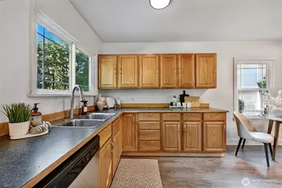 6712 18th Avenue SW, Seattle, WA 98106 - Photo 9