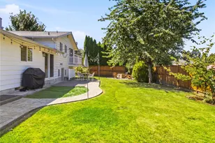 129 Christina Dr, Sumner, WA 98390 - Photo 29
