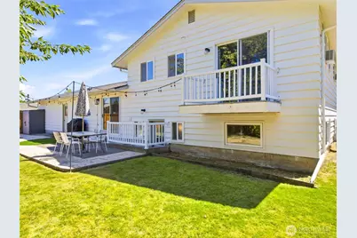 129 Christina Drive, Sumner, WA 98390 - Photo 33