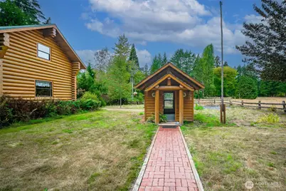 6133 Puget Beach Road NE, Olympia, WA 98506 - Photo 29