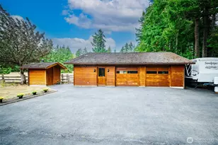 6133 Puget Beach Rd NE, Olympia, WA 98506 - Photo 31
