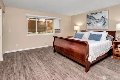 15228 SE 49th Street, Bellevue, WA 98006 - Photo 7