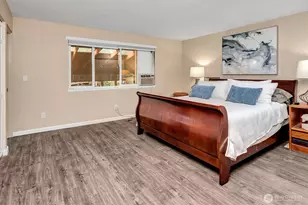 15228 SE 49th St, Bellevue, WA 98006 - Photo 7