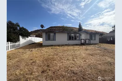 405 1/2 W Clay Street, Dayton, WA 99328 - Photo 1