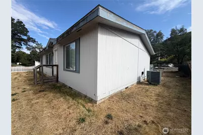 405 1/2 W Clay Street, Dayton, WA 99328 - Photo 15