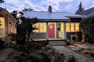 1713 33rd Ave, Seattle, WA 98122 - Photo 11