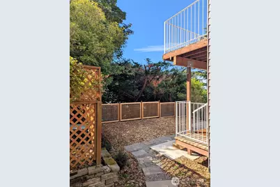 1713 33rd Avenue, Seattle, WA 98122 - Photo 7