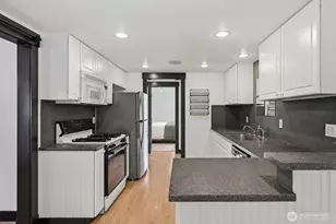 10915 N Park Ave N, Seattle, WA 98133 - Photo 11