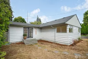 10915 N Park Ave N, Seattle, WA 98133 - Photo 3