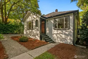 3042 NE 94th St, Seattle, WA 98115 - Photo 3