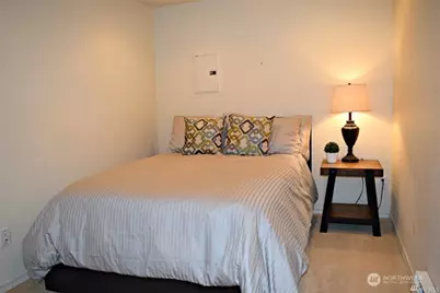 23042 NE 8th St Apt A #A, Sammamish, WA 98074 - Photo 9