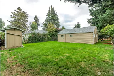 105 S 70th Street, Tacoma, WA 98408 - Photo 23