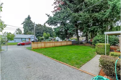 105 S 70th Street, Tacoma, WA 98408 - Photo 19