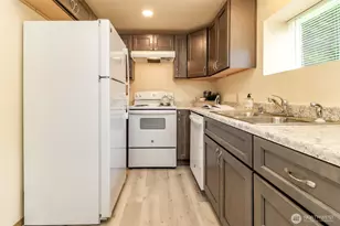 105 S 70th St, Tacoma, WA 98408 - Photo 5